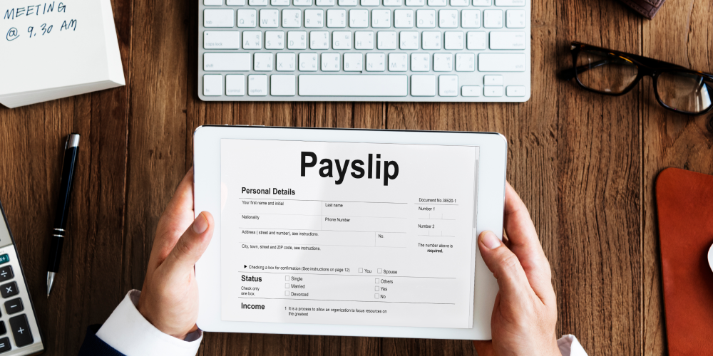 Manual payslips or automated payslips? Explore what fits best for your company